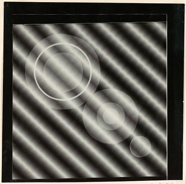 [Photogram: Three Series of Concentric Circles on a Diagonal on Ground of Diagonal Stripes], Rolf Cavael (German, 1898–1979), Gelatin silver print 