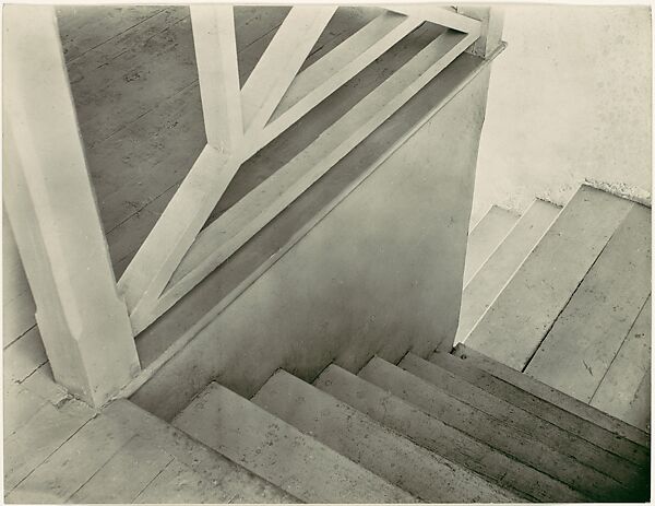 Stairs, Mexico City, Tina Modotti (Italian, 1896–1942), Gelatin silver print 