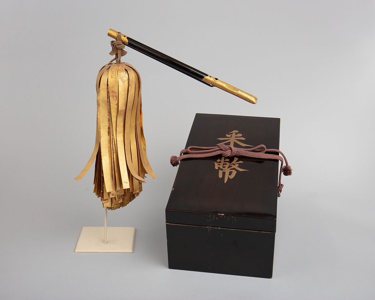 Signaling Baton (<i>Saihai</i>) and Storage Box, Wood, gold, lacquer, paper, leather, silver, silk, Japanese 