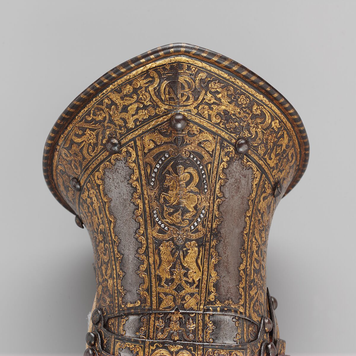 Gauntlet for the Right Hand, Belonging to the Armor of Don Alonzo Pérez de Guzman el Bueno (1550–1619), Count of Niebla and Duke of Medina-Sidonia, Steel, silver, gold, textile, leather, Italian, Milan