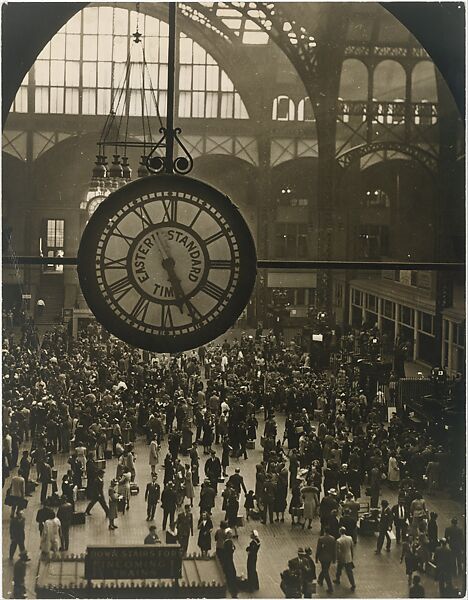Pennsylvania Station, Arnold Eagle (American (born Hungary), Budapest 1909–1992 New York), Gelatin silver print 
