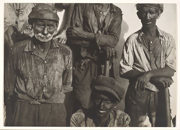 Coal Dock Workers, Havana, Walker Evans (American, St. Louis, Missouri 1903–1975 New Haven, Connecticut), Gelatin silver print 