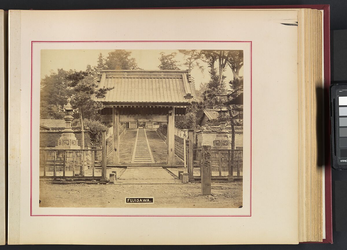 Views and Costumes of Japan, Raimund von Stillfried (Austrian, 1839–1911), Albumen silver prints with applied color