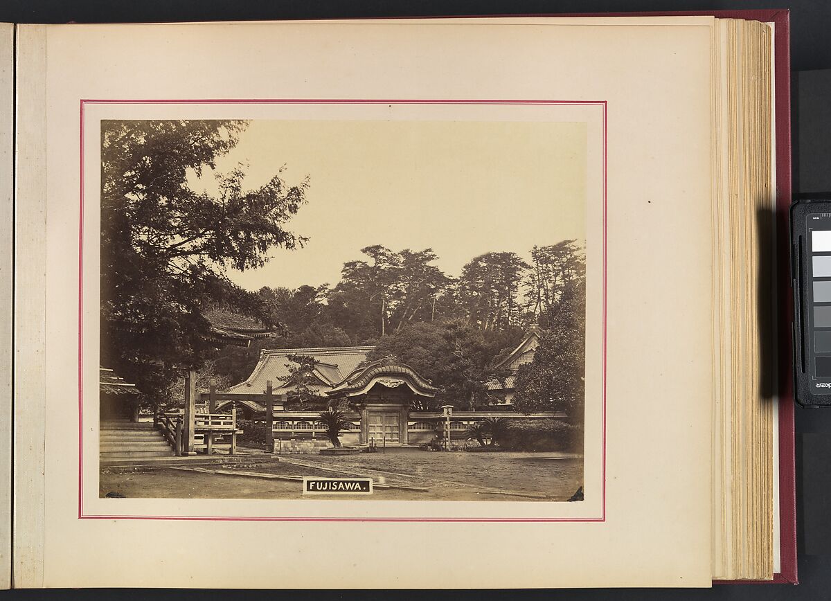 Views and Costumes of Japan, Raimund von Stillfried (Austrian, 1839–1911), Albumen silver prints with applied color