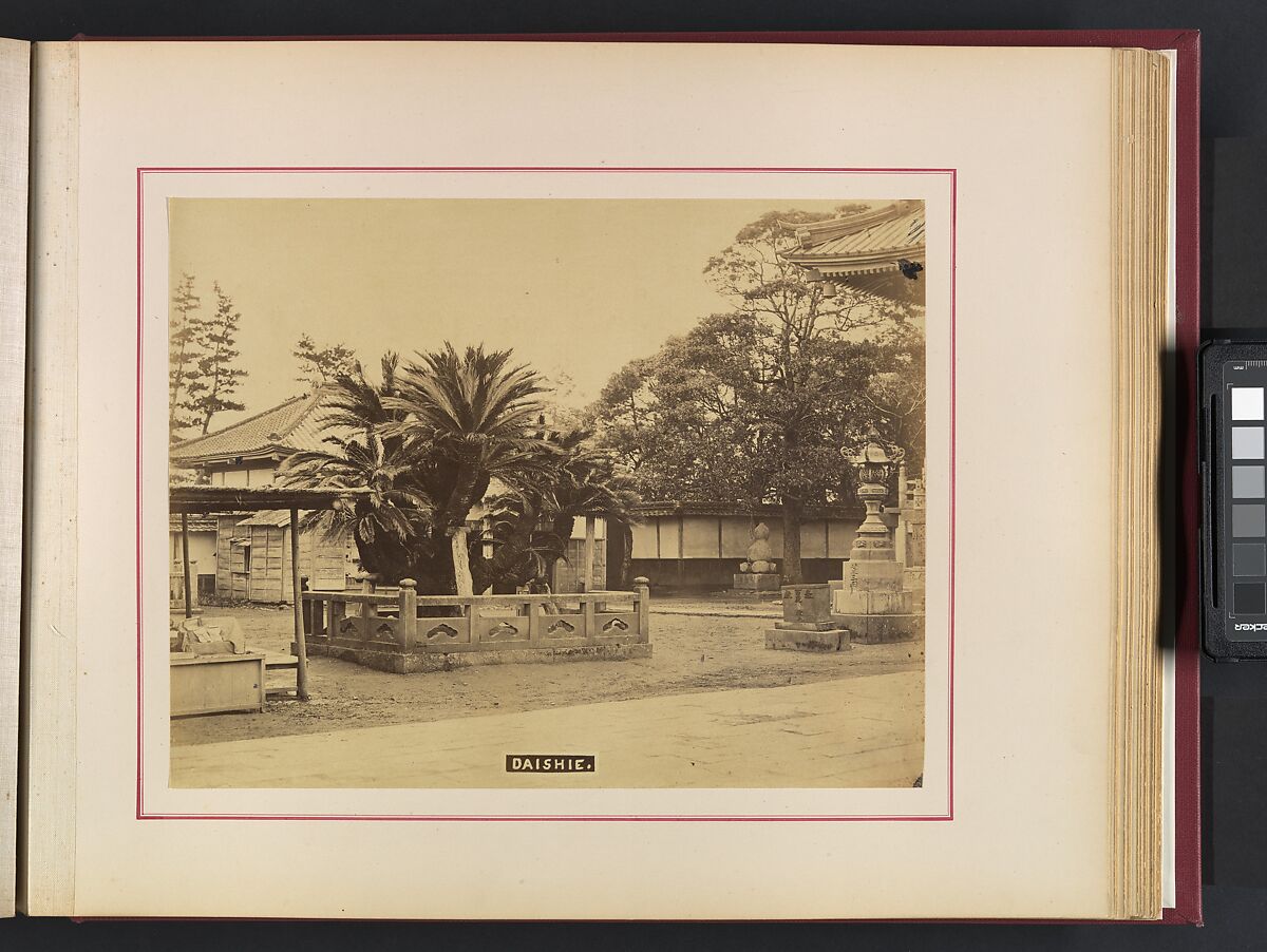 Views and Costumes of Japan, Raimund von Stillfried (Austrian, 1839–1911), Albumen silver prints with applied color
