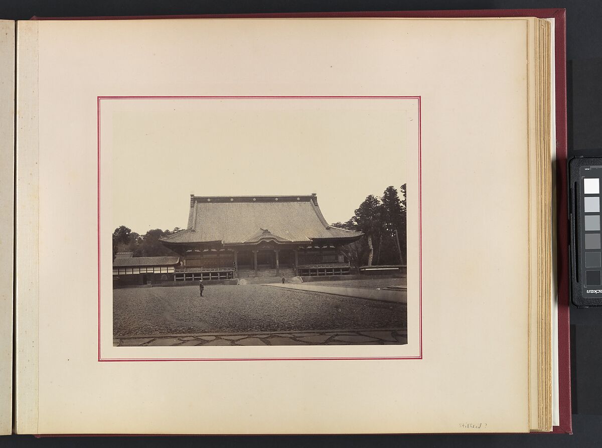 Views and Costumes of Japan, Raimund von Stillfried (Austrian, 1839–1911), Albumen silver prints with applied color
