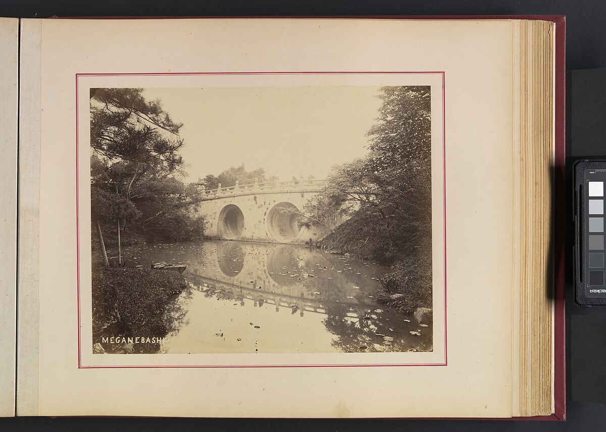 Views and Costumes of Japan, Raimund von Stillfried (Austrian, 1839–1911), Albumen silver prints with applied color