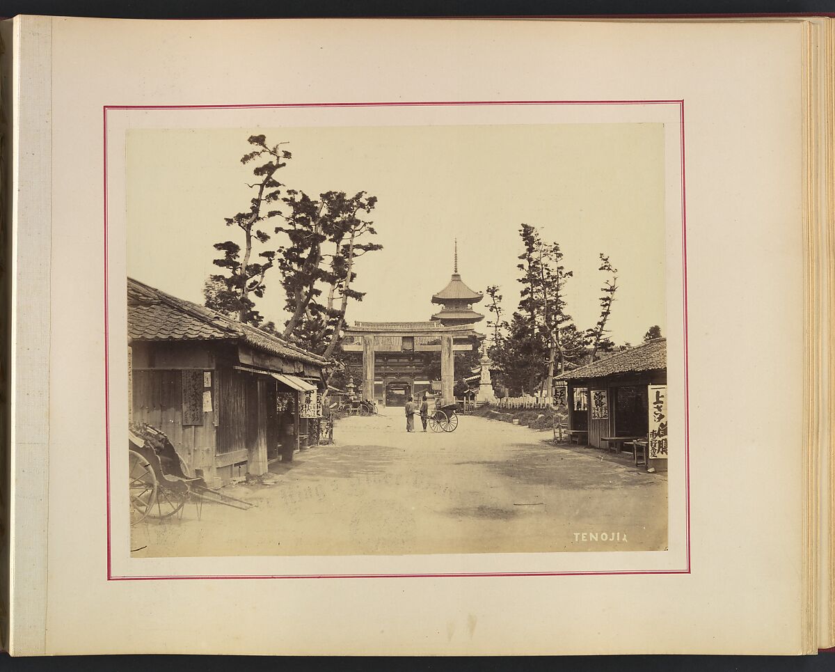 Views and Costumes of Japan, Raimund von Stillfried (Austrian, 1839–1911), Albumen silver prints with applied color
