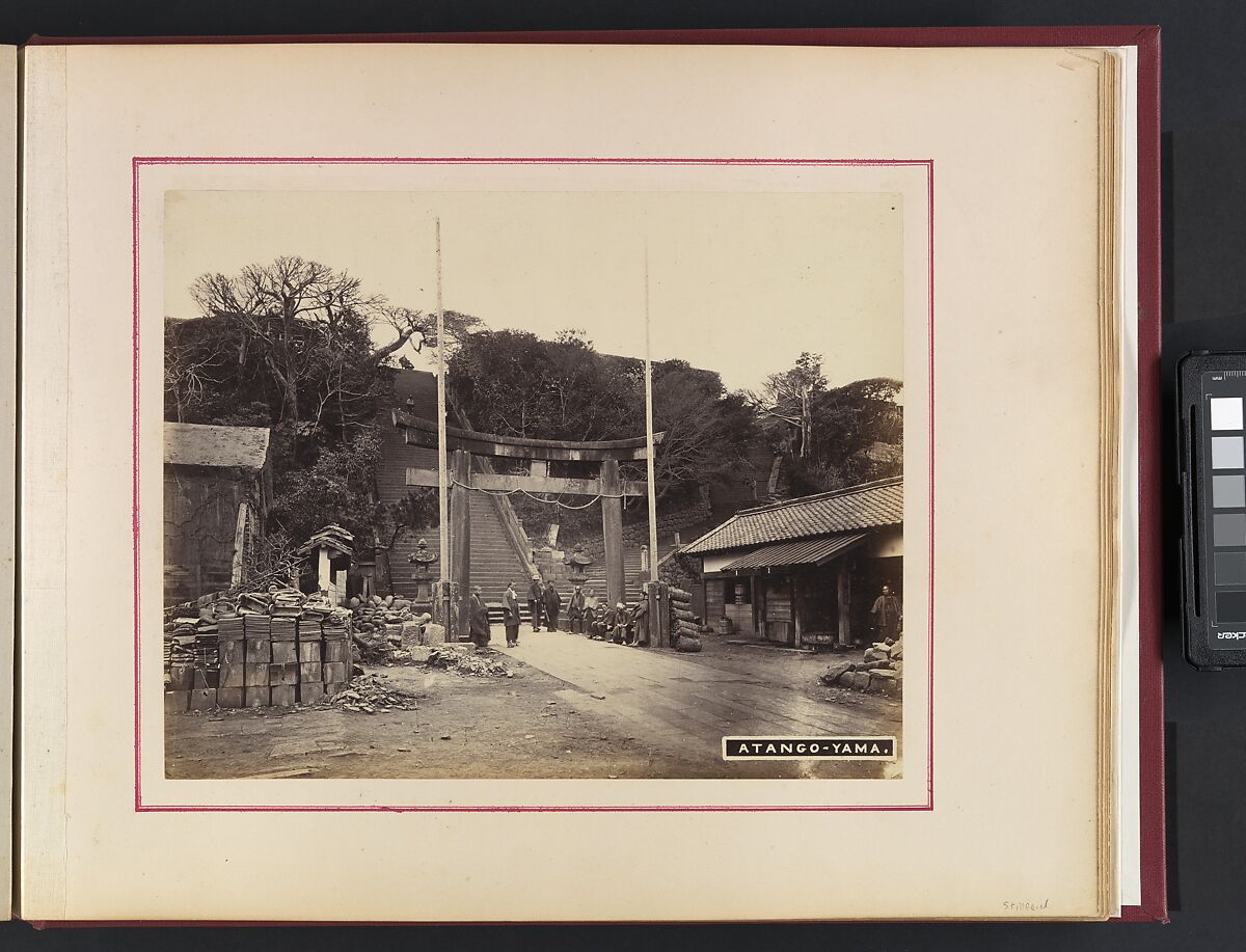 Views and Costumes of Japan, Raimund von Stillfried (Austrian, 1839–1911), Albumen silver prints with applied color