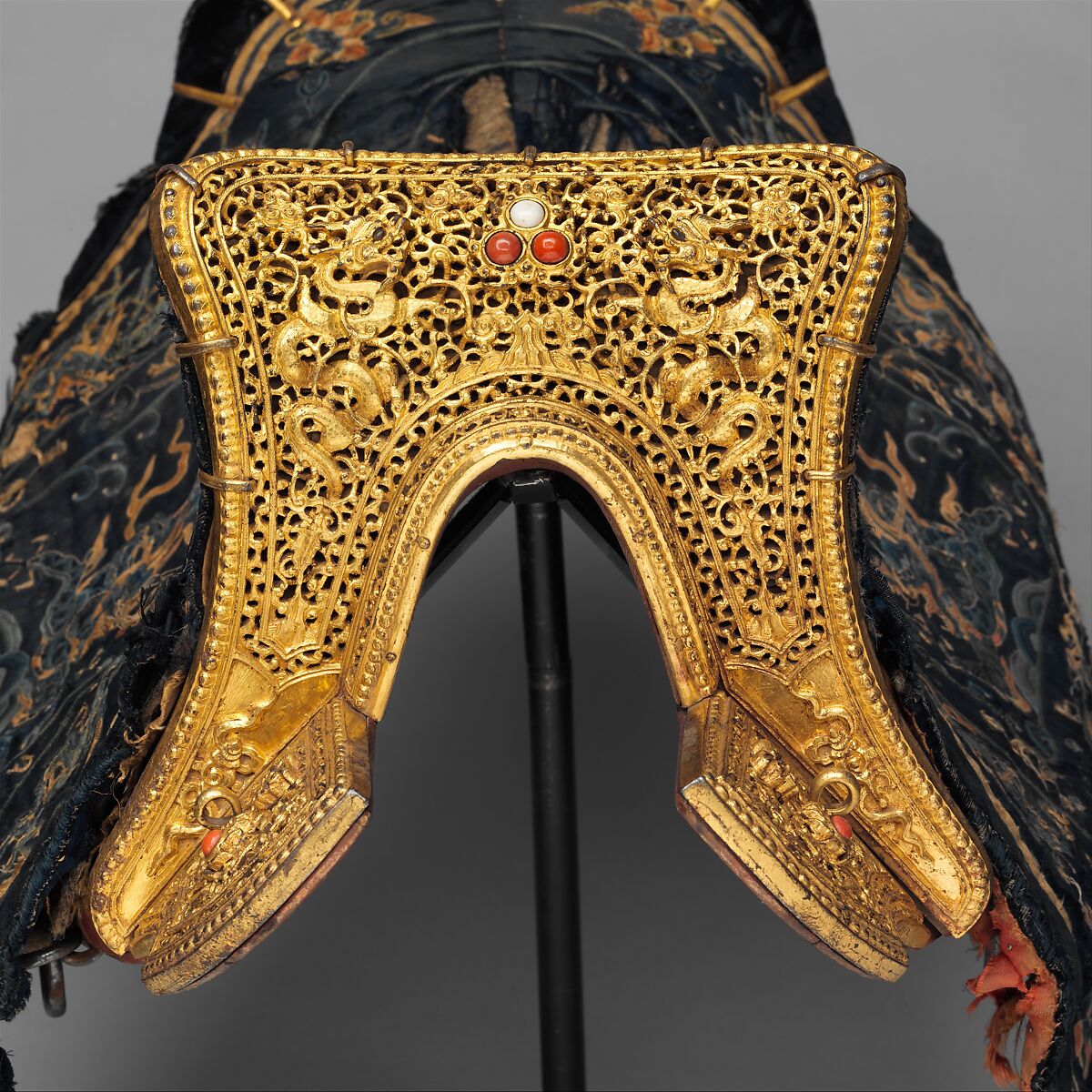 Saddle (清    馬鞍一套), Iron, gold, silver, wood, coral, ivory, silk, hair, tin, pigments, leather, Chinese