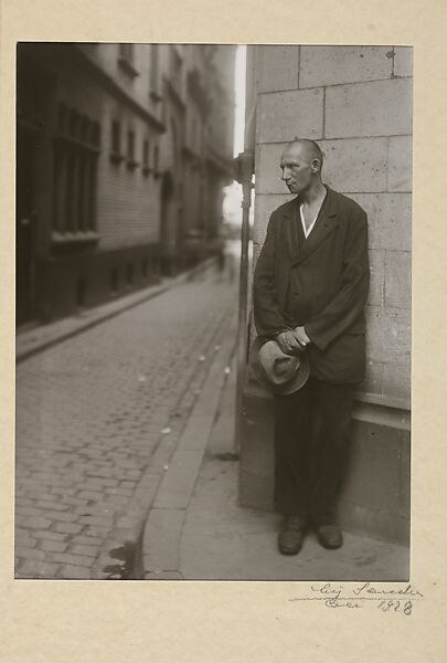 Arbeitslos, August Sander (German, 1876–1964), Gelatin silver print 