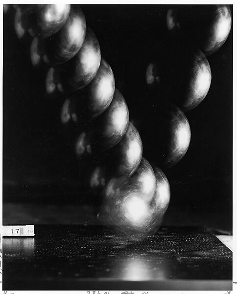 [Bouncing Ball Bearing], Harold Edgerton (American, 1903–1990), Gelatin silver print 