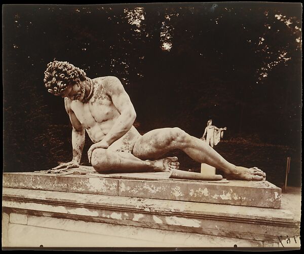 Versailles, France, Eugène Atget (French, Libourne 1857–1927 Paris), Albumen silver print from glass negative 