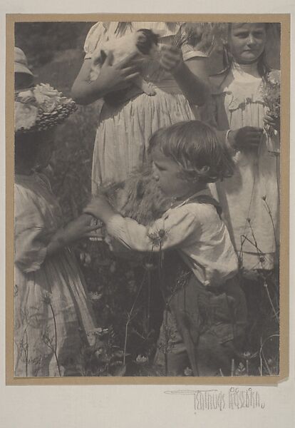 Happy Days, Gertrude Käsebier (American, 1852–1934), Platinum print 