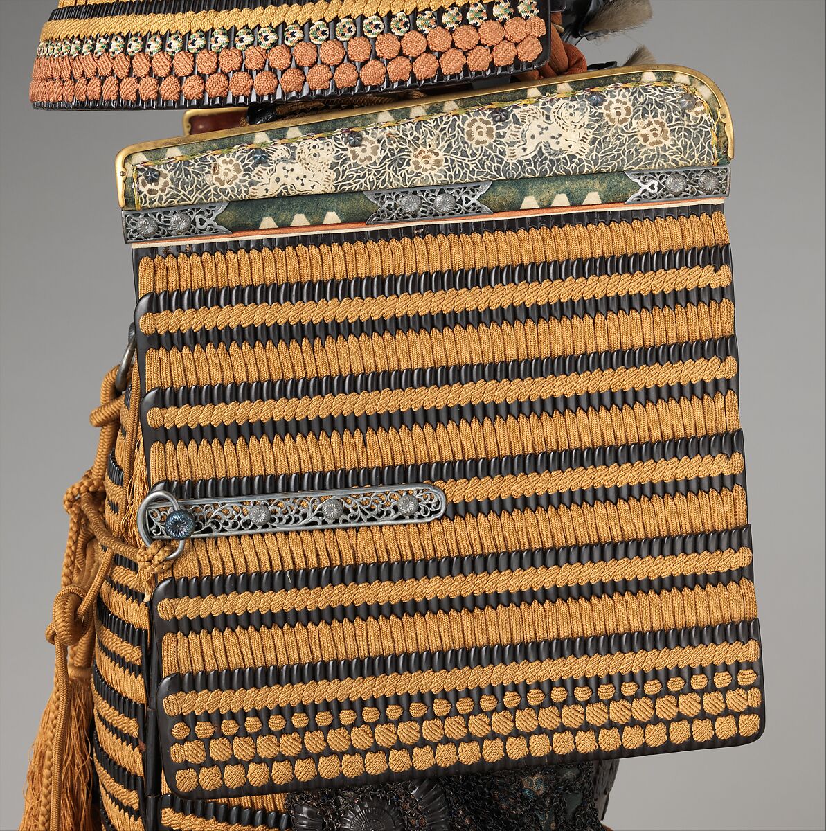Armor (<i>Gusoku</i>), Iron, lacquer, gold, silver, copper alloy, leather, silk, Japanese