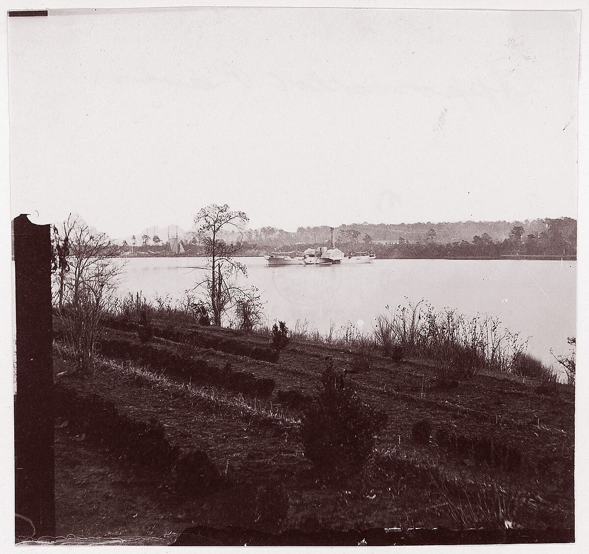 [View of Steamer Gunboat? on Appomattox River, Virginia], Attributed to Timothy H. O&#39;Sullivan (American, born Ireland, 1840–1882), Albumen silver print from glass negative 