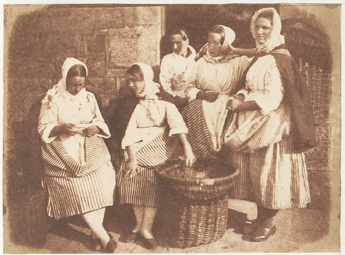 Newhaven Fishwives, Hill and Adamson (British, active 1843–1848), Salted paper print from paper negative 