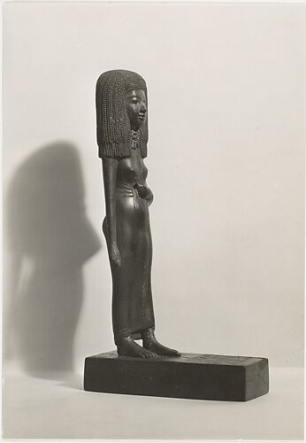 [The Lady Teye, Egyptian Statue]