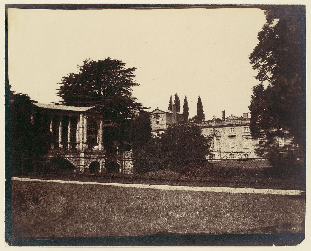 [Wilton House with Palladian Bridge by Morris], Unknown (British), Albumen silver print from paper negative 