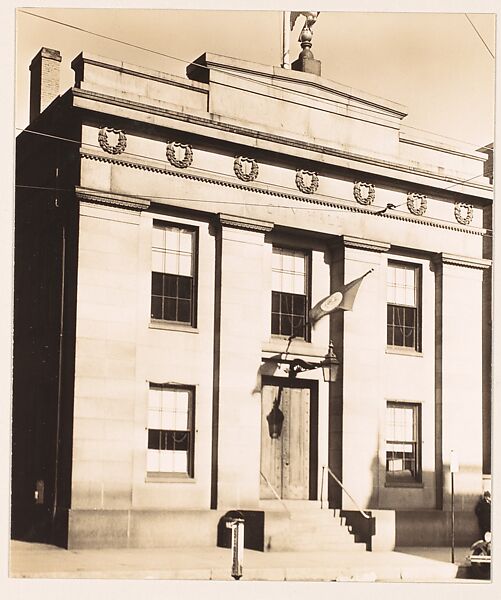 [City Hall, Salem, Massachusetts], Walker Evans (American, St. Louis, Missouri 1903–1975 New Haven, Connecticut), Gelatin silver print 