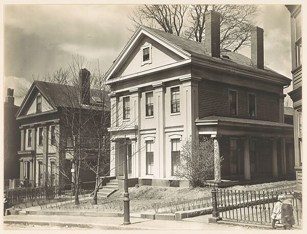 [Oblique View of Two Story House with Four Columns], Walker Evans (American, St. Louis, Missouri 1903–1975 New Haven, Connecticut), Gelatin silver print 