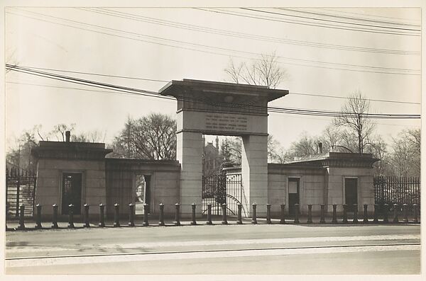 [Egyptian Revival Gate of Mt. Auburn Cemetery, Cambridge, Massachusetts], Walker Evans (American, St. Louis, Missouri 1903–1975 New Haven, Connecticut), Gelatin silver print 