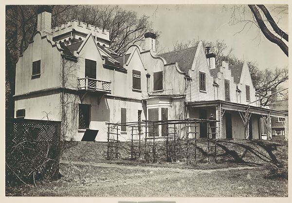 [Rear View of Gothic Revival House, Former Residence of William Hickling Prescott, Swampscott, Massachusetts], Walker Evans (American, St. Louis, Missouri 1903–1975 New Haven, Connecticut), Gelatin silver print 