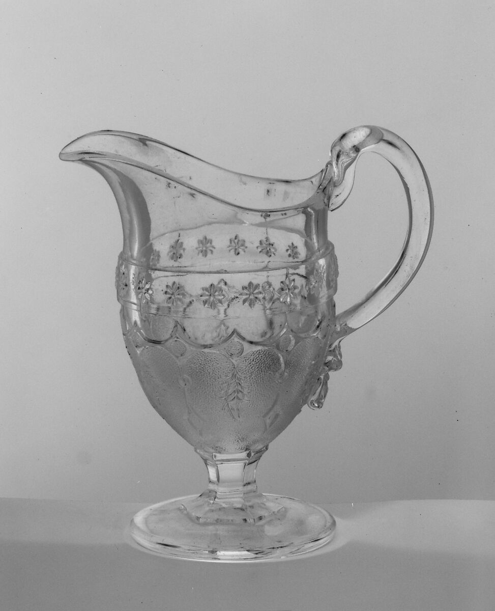 Richards & Hartley Early American Pressed Glass Water Pitcher 