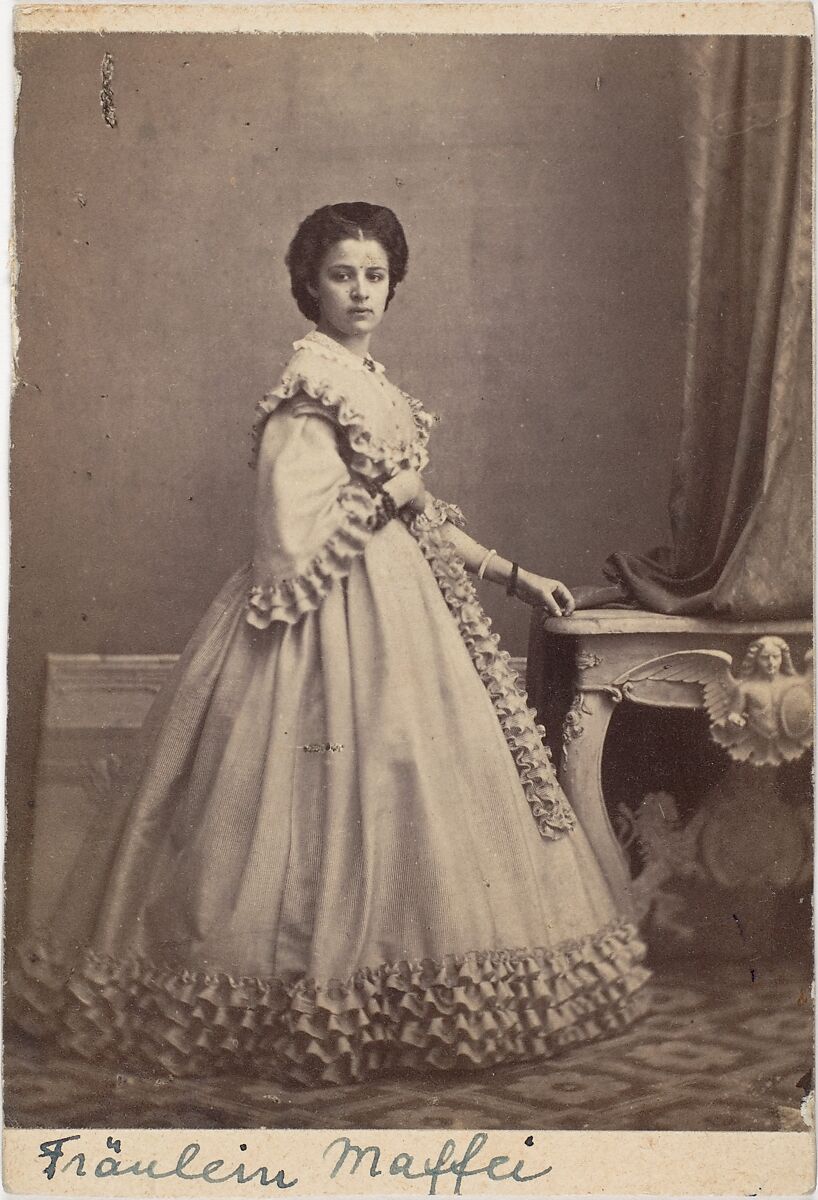 Fräulein Maffei, Unknown (Italian), Albumen silver print from glass negative 