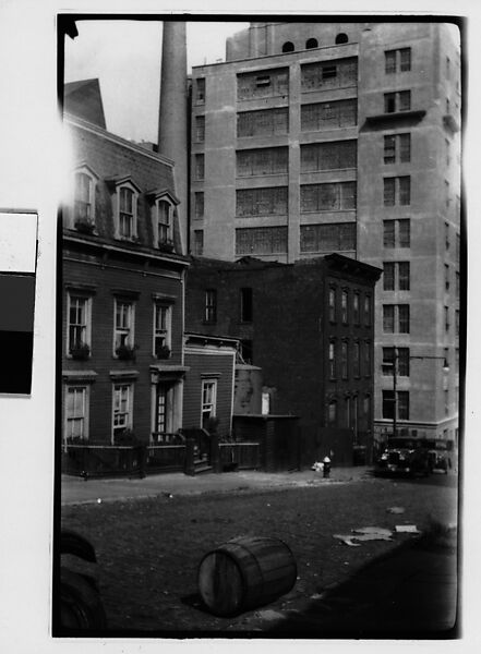 [View from Across Street of Evans's Apartment House, 48 Columbia Heights, Brooklyn, New York], Walker Evans (American, St. Louis, Missouri 1903–1975 New Haven, Connecticut), Film negative 