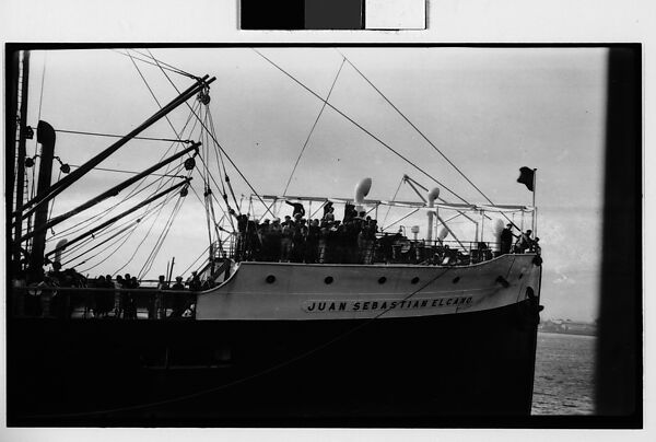[Ship "Juan Sebastian Elcano" with Passengers on Deck], Walker Evans (American, St. Louis, Missouri 1903–1975 New Haven, Connecticut), Film negative 