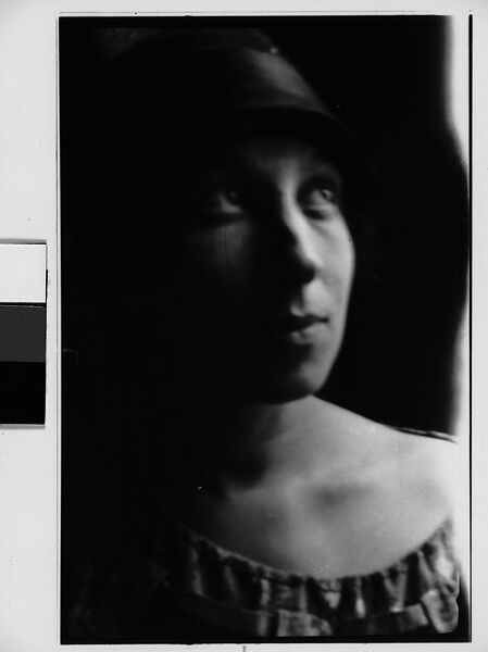 [Woman in Hat, Possibly Avis Ferne, Looking Upward], Walker Evans (American, St. Louis, Missouri 1903–1975 New Haven, Connecticut), Film negative 