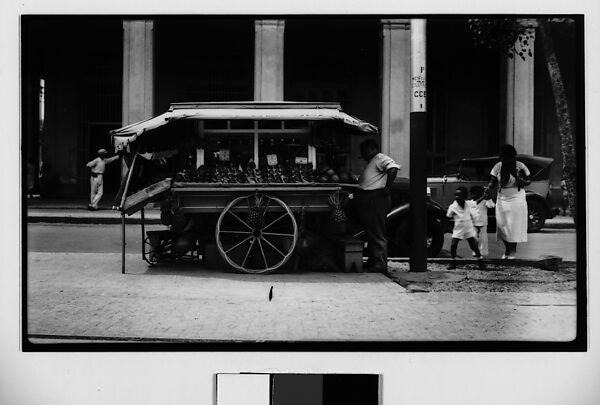 [Fruit Vendor's Cart, Havana], Walker Evans (American, St. Louis, Missouri 1903–1975 New Haven, Connecticut), Film negative 