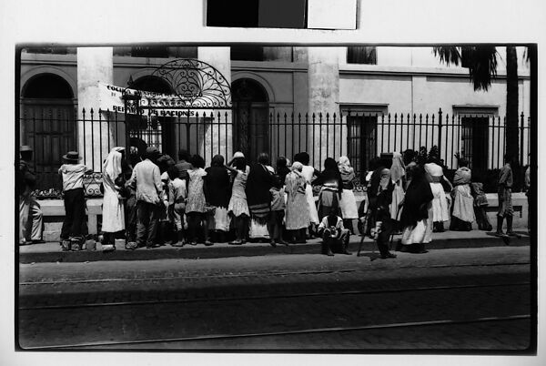 [People Waiting for Food Rations, Havana], Walker Evans (American, St. Louis, Missouri 1903–1975 New Haven, Connecticut), Film negative 