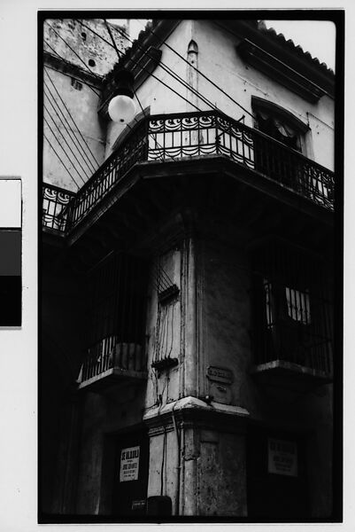 [Building Corner, Havana], Walker Evans (American, St. Louis, Missouri 1903–1975 New Haven, Connecticut), Film negative 