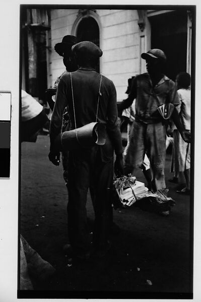 [Newsboys, Havana], Walker Evans (American, St. Louis, Missouri 1903–1975 New Haven, Connecticut), Film negative 