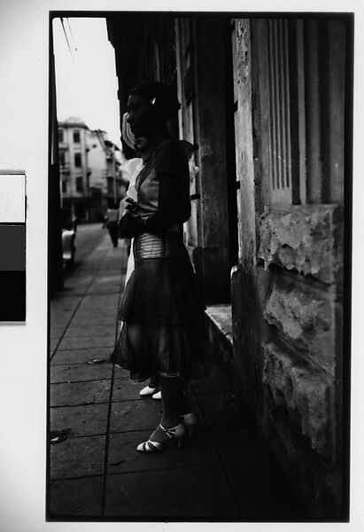 [Woman on Sidewalk, Havana], Walker Evans (American, St. Louis, Missouri 1903–1975 New Haven, Connecticut), Film negative 
