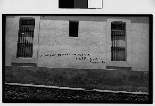 [Wall Writing, Havana: "Luche Mos Contra La Guerra // Imperialista // P. Comunista"], Walker Evans (American, St. Louis, Missouri 1903–1975 New Haven, Connecticut), Film negative 