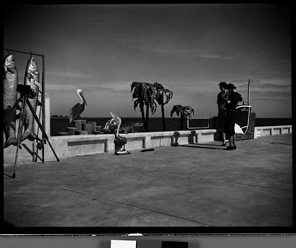 [Resort Photographer and Client with Props and Camera, Florida], Walker Evans (American, St. Louis, Missouri 1903–1975 New Haven, Connecticut), Film negative 