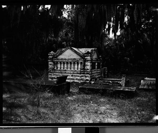 [Mausoleum, Florida], Walker Evans (American, St. Louis, Missouri 1903–1975 New Haven, Connecticut), Film negative 