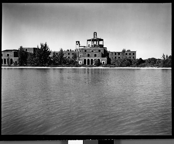 [Unfinished Italianate Revival Hotel on Coast, Florida], Walker Evans (American, St. Louis, Missouri 1903–1975 New Haven, Connecticut), Film negative 