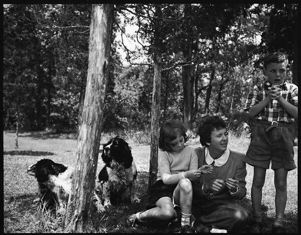 [Emily Workum and Her Children on Lawn, Bedford Village, New York], Walker Evans (American, St. Louis, Missouri 1903–1975 New Haven, Connecticut), Film negative 