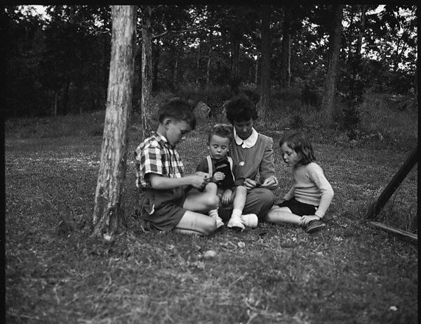 [Emily Workum and Her Children on Lawn, Bedford Village, New York], Walker Evans (American, St. Louis, Missouri 1903–1975 New Haven, Connecticut), Film negative 