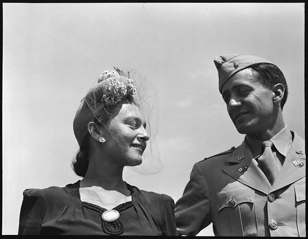 [Unidentified Couple on Roof of 441 East 92nd Street Apartment Building?, New York City], Walker Evans (American, St. Louis, Missouri 1903–1975 New Haven, Connecticut), Film negative 