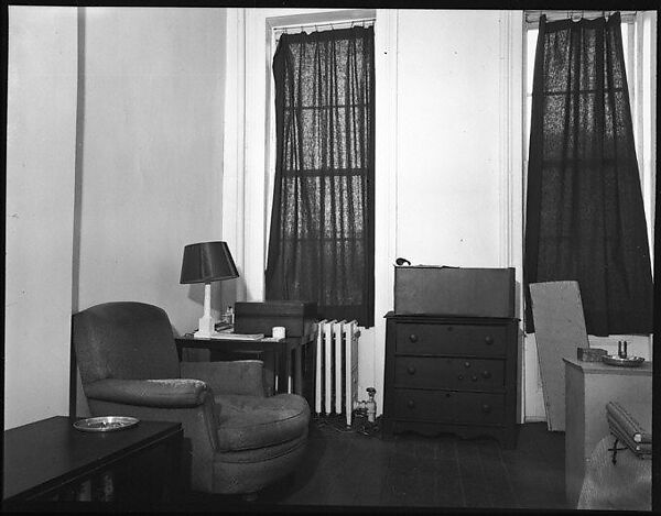 [Living Room of Walker Evans's Apartment, 441 East 92nd Street, New York City], Walker Evans (American, St. Louis, Missouri 1903–1975 New Haven, Connecticut), Film negative 