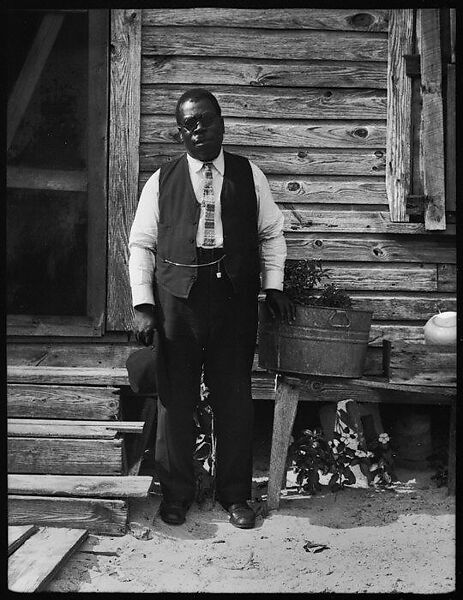 [Man Wearing Rounded Spectacles Outside House, Florida], Walker Evans (American, St. Louis, Missouri 1903–1975 New Haven, Connecticut), Film negative 