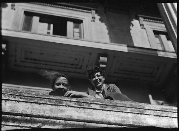 [Jane Ninas and Christine Fairchild on the Balcony of Belle Grove Plantation, White Castle, Louisiana], Walker Evans (American, St. Louis, Missouri 1903–1975 New Haven, Connecticut), Film negative 