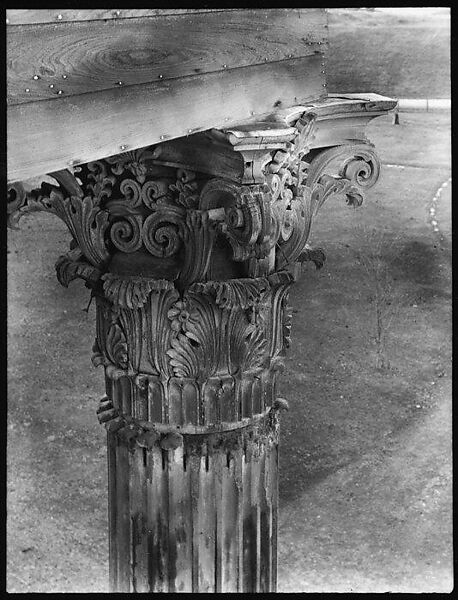 [Corinthian Capital, Belle Grove Plantation, White Castle, Louisiana], Walker Evans (American, St. Louis, Missouri 1903–1975 New Haven, Connecticut), Film negative 