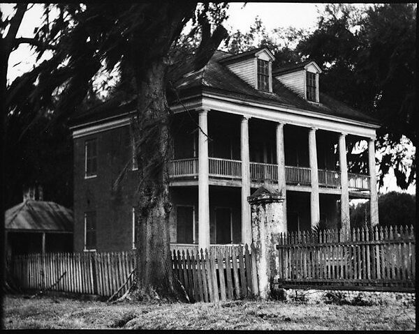 [Unidentified Plantation House, Louisiana], Walker Evans (American, St. Louis, Missouri 1903–1975 New Haven, Connecticut), Film negative 