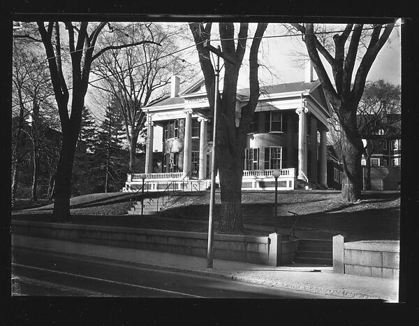 [Greek Revival Building with Ionic Capitals, Public Library, Somerville, Massachusetts], Walker Evans (American, St. Louis, Missouri 1903–1975 New Haven, Connecticut), Film negative 